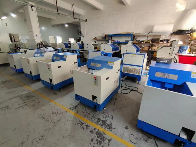 एल्यूमीनियम चिप्स के लिए हाइड्रोलिक स्वचालित ब्रिकेटिंग मशीन धातु पाउडर चिप केक प्रेस 1